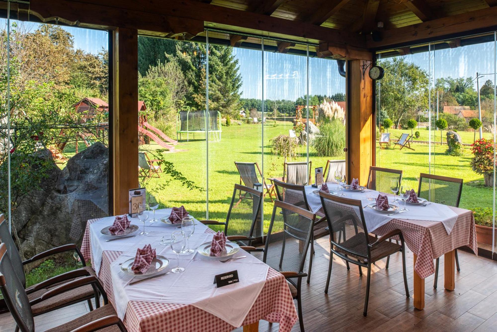 B&B Restoran Bosiljevo Extérieur photo